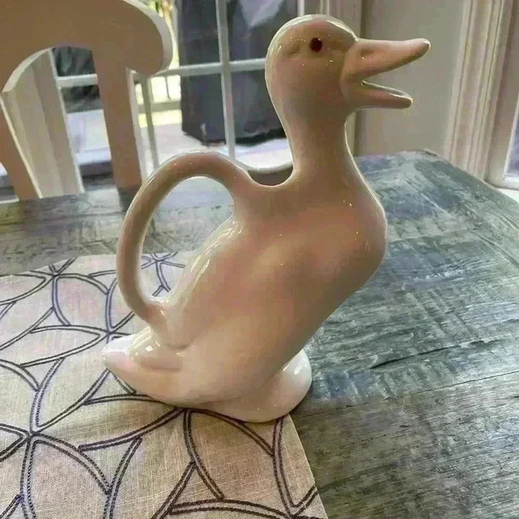 Vintage White Ceramic Duck Pitcher - Picture 11 of 13